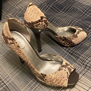 Jessica Simpson heels